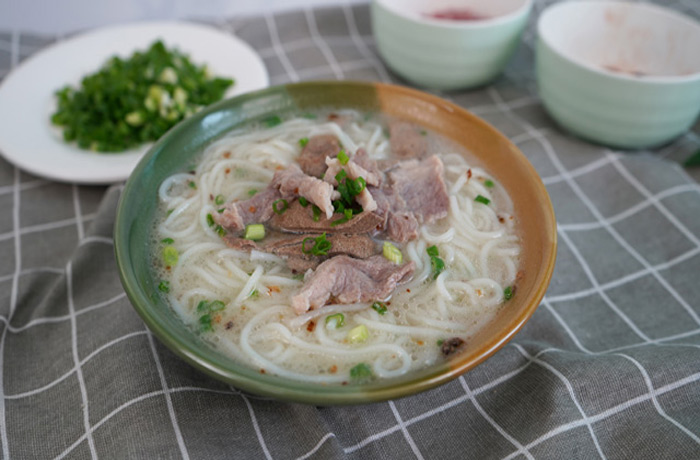 卢龙原味汤粉王培训